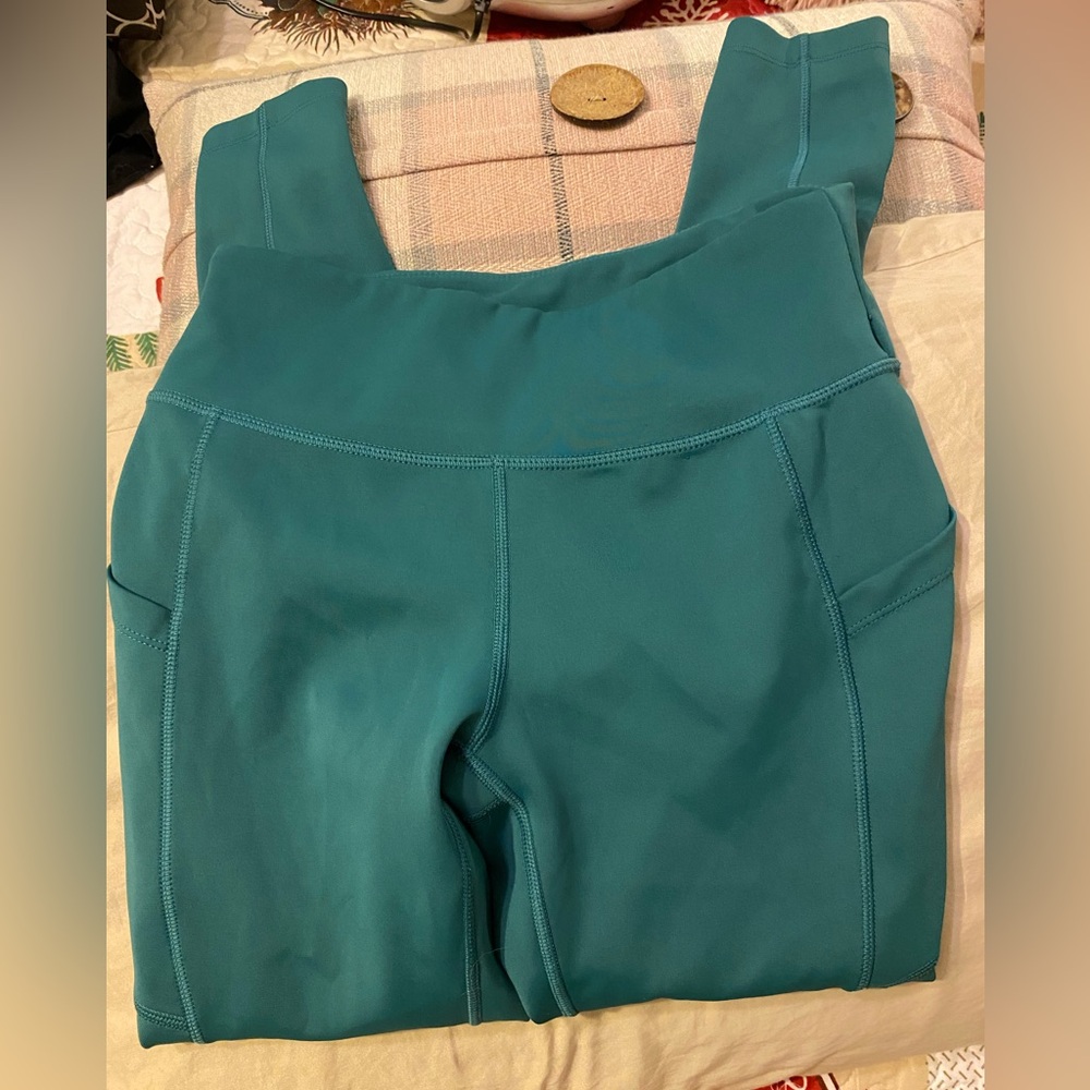 New Balance green leggings